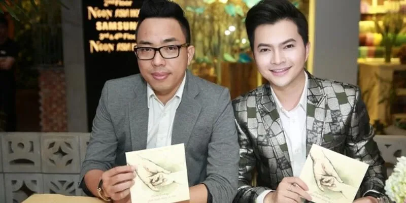 tai-tro-hop-bao-ra-mat-album-moi